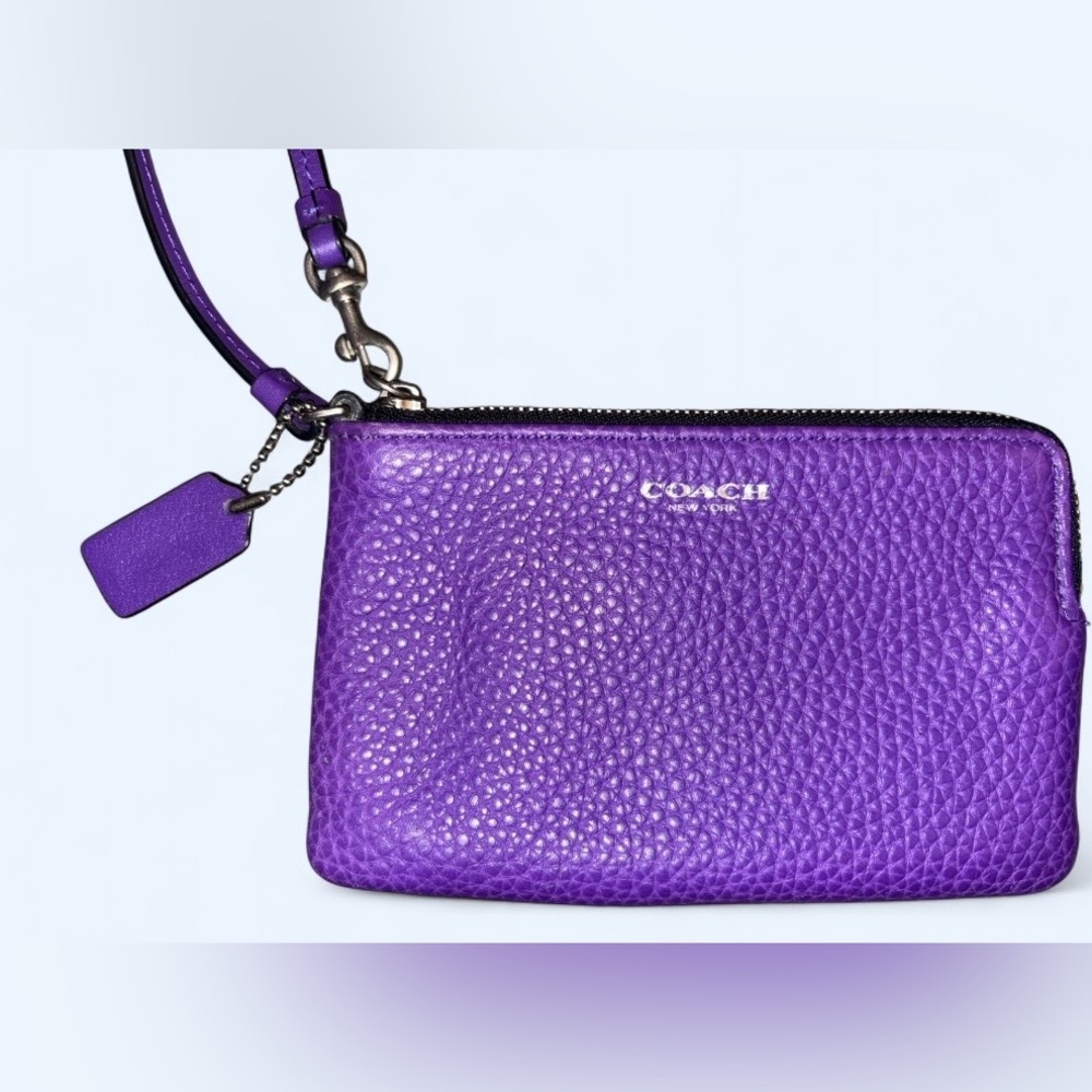 VINTAGE COACH Small Wristlet in Colorblock Purple Pebble Leather - Picture 4 of 10